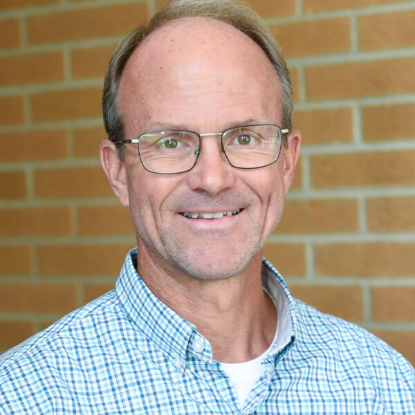 Headshot of Erik Olson